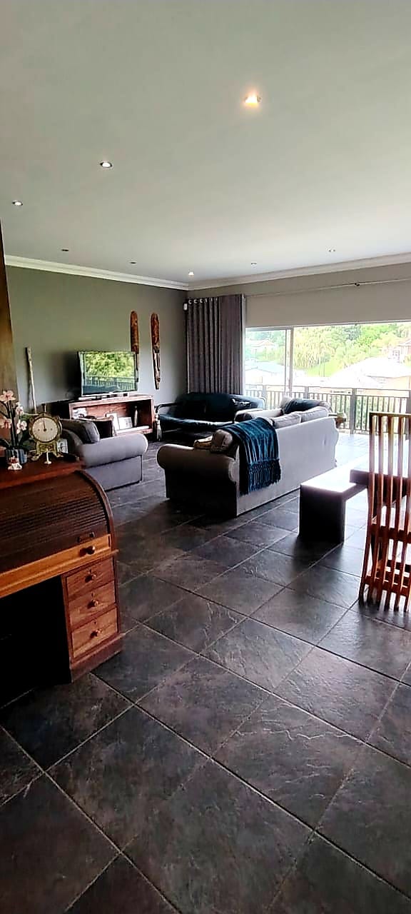 4 Bedroom Property for Sale in Beacon Bay Eastern Cape